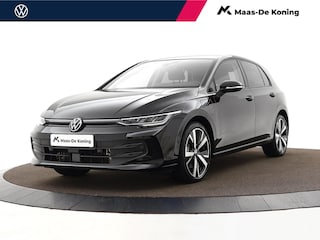 Volkswagen Golf 1.5 204pk DSG eHybrid Life Edition · Camera · Keyless · Apple/Android Car Play · Sfeerverlichting · Stoel-&Stuurverwarming · 18'' Inch · 10-06-2029 of 100.000km