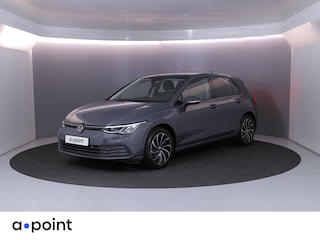 Volkswagen Golf 1.0 eTSI Life 110 pk Automaat (DSG) | Verlengde garantie | Navigatie | Panoramadak | Parkeersensoren | Achteruitrijcamera | Autom. airco (3 zones) |
