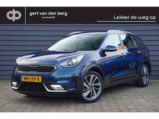 Kia Niro 1.6 GDi First Edition - CAMERA - TREKHAAK - CARPLAY - HALF LEDER -