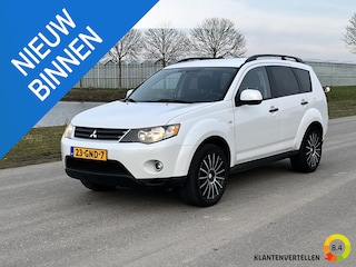 Mitsubishi Outlander V6 Airco, trekhaak, pdc achter