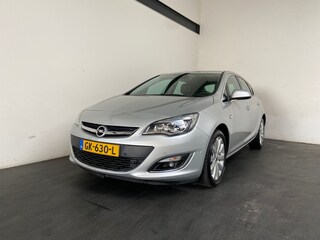 Opel Astra 1.4 Turbo. Cosmo. Trekhaak!