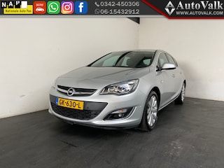 Opel Astra 1.4 Turbo. Cosmo. Trekhaak!