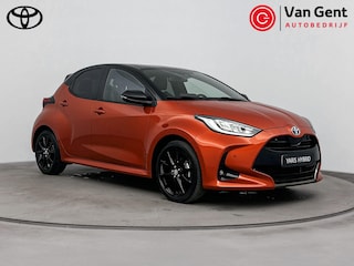 Toyota Yaris 1.5 Hybrid Executive | Dodehoek detectie | Head-Up Display | Stoelverwarming | JBL | Parkeersensoren voor/achter | 17 inch | Apple Carplay / Android Auto