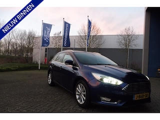 Ford Focus Wagon 1.5 182pk Titanium Trekhaak Winterpack Xenon Halfleder