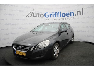 Volvo V60 2.0 D3 met schuifdak en lederen interieur