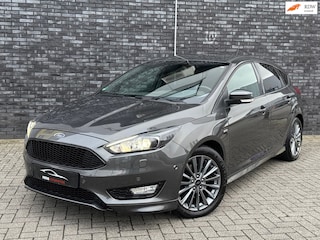 Ford Focus 1.5 ST-Line 182pk|Cruise|Bi-xenon|Apple Carplay|Stoel&Stuurverwarm|360pdc