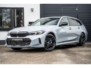BMW 3-serie Touring 330e xDrive M Perf Stoelen Pano HUD