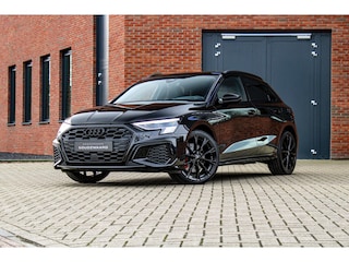 Audi A3 Sportback 45 TFSI e S edition Competition | Head-up | Massage | B&O | Camera | RS-zetels | Rode stiksels