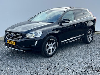 Volvo XC60 2.0 T5 Summum Automaat - Adaptive Cruisecontrole - Schuifdak - Stoelverwarming - Leder - Trekhaak