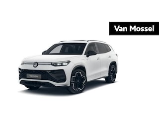 Volkswagen Tayron 1.5 eHybrid R-Line Edition 272 PK| Panoramadak | Trekhaak | Lederen Stoelen Met Geheugen | Navigatie Groot Scherm | Harman Kardon Audio | 360 Camera | Head-Updisplay | Stoelverwarming Voor & Achter | Stuurwielverwarming