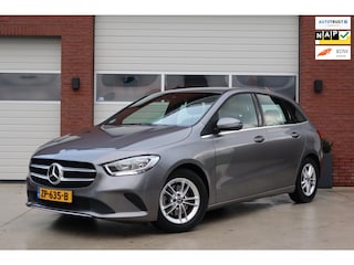 Mercedes-Benz B-klasse 180 Advantage Automaat - Memory seats - Afneembare trekhaak - Camera - PDC - 2e eigenaar - NL Auto!