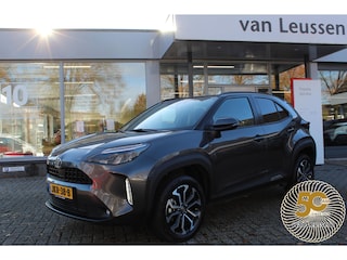 Toyota Yaris Cross 1.5 Hybrid 115 FIRST EDITION LED KOPLAMPEN STUUR-STOEL-RUITENWISSER VERW. KEYLESS PRIVACYGLASS APPLE/ANDROID