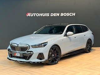 BMW 5-serie Touring 520i M Sport Pro - Pano - HK - Trekhaak