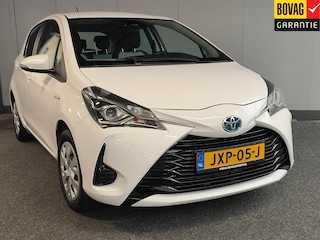 Toyota Yaris 1.5 Hybrid Active AUTOMAAT Rijklaar + 12 maanden Bovag-garantie Henk Jongen Auto's in Helmond,  al 50 jaar service zoals 't hoort!