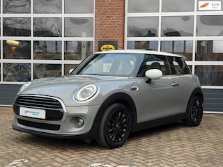Mini Cooper 1.5 Chili, navi, 1/2 leder, pano dak, cruise, automaat