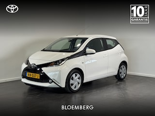 Toyota Aygo 1.0 VVT-i x-play | Airco | Camera | Spiegels elektrisch verstelbaar |
