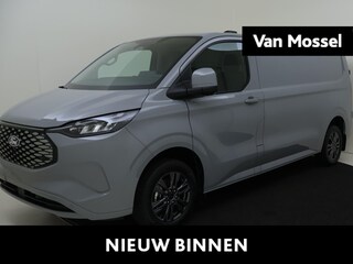 Ford Transit Cust. 320 L2H1 Limited 65 kWh | Financial lease tegen 0,99% rente | Trekhaak | 17 inch LMV | Led koplampen | Keyless entry/start | Airco | PDC | Centrale dubbele vergrendeling |