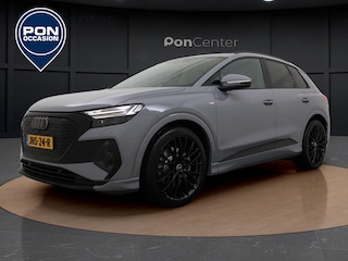 Audi Q4 45 Quattro S-Line 82 kWh | Carplay | Camera | Optiek Zwart | ACC | Elek. Achterklep | Matrix LED | Stoelverwarming | 20'' |