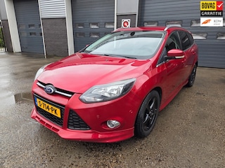 Ford Focus Wagon 1.0 EcoBoost Edition Plus, ST-LINE design, NW Motor/ koppeling/Turbo, Prijs Rijklaar met NW APK.
