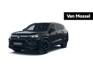 Volkswagen Tayron 1.5 eHybrid R-Line Edition 272PK| Panoramadak | Trekhaak | Navigatie Groot Scherm | 360 Camera | Head-Updisplay | Stoelverwarming Voor & Achter | Elektrische Achterklep | Black Style