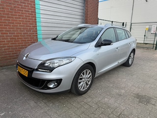 Renault Mégane Estate 1.5 dCi Bose Clima Bj:2013 NAP!