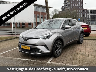 Toyota C-HR 1.2 Executive | Navigatie | Cruise Control | Stoelverwarming | Parkeersensoren Voor en Achter |