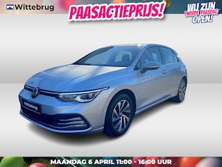 Volkswagen Golf 1.4 eHybrid 204pk DSG Style / 16"LMV / NAVI / APP.Connect / Elektr. best. stoel / Verwarmbare stoelen / Trekhaak