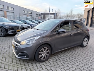 Peugeot 208 1.2i 5-deurs 112.000km. Airco Carplay Cruise Navi 2e eig.