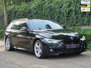 BMW 3-serie Touring M Sport INCL BTW Apple CarPlay Trekhaak Zwart LED Evo GR Navi 2e eigenaar Breedset M Velgen Garantie