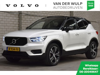 Volvo XC40 T5 262pk [Plug-in] R-Design | Trekhaak | Schuifdak | Getint Glas