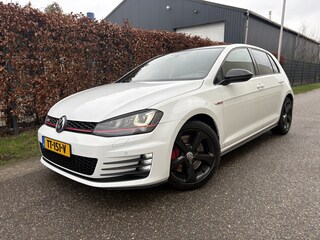 Volkswagen Golf 2.0 TSI GTI Performance / AUTOMAAT / CRUISE / STOELVERWARMING