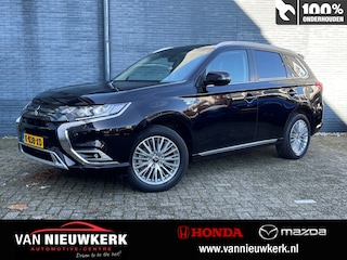 Mitsubishi Outlander 2.4 PHEV 240pk 4WD Automaat Intense+ | Elektrisch glazen schuif-/kanteldak | Electrische actieradius 45km | 1e Eigenaar | BTW Auto |
