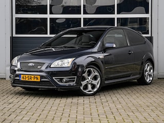 Ford Focus 2.5-20V ST 226pk | NL auto | Navi | Airco | Recaro sportstoelen