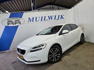 Volvo V40 2.0 T2 Nordic+ / Trekhaak / Navi / NL Auto