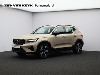Volvo XC40 2.0 B4 Plus Dark Mild hybrid, Automaat, Trekhaak, Harman Kardon, Elektr. bed. stoelen, Stoel+stuur+voorruitverwarming