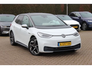Volkswagen ID.3 First Plus 58 kWh / SOH 91,2% / Camera / Keyless / Matrix LED / Interieurvoorverwarming / 19'' / DAB / Navigatie / Stoel+Stuurverwarming / ACC