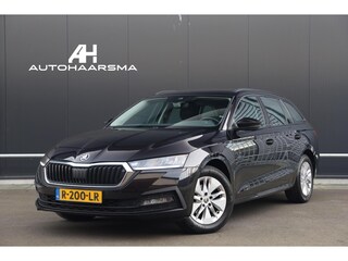 Skoda Octavia Combi 1.0 e-TSI 110pk Automaat Business Edition Navi CarPlay Cruise Parkeersensoren NL-Auto!
