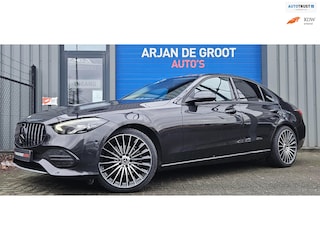 Mercedes-Benz C-klasse 180 AUTOMAAT Navi Acc Leder Camera 19" AMG breedset