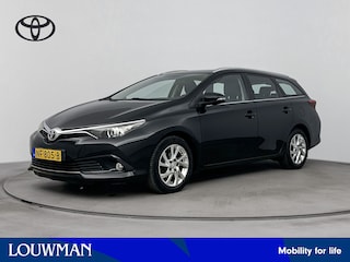 Toyota Auris Touring Sports 1.3 Aspiration 1000kg Trekgewicht | Beurt Incl | Parkeercamera | Navigatie | Trekhaak | DAB | Metallic Lak | Lichtmetalen Velgen | Mistlampen | NL-Auto |
