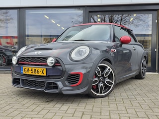 Mini Mini/Clubman/Cabrio 2.0 + CAMERA + HARMAN KARDON + AKRAPOVIC