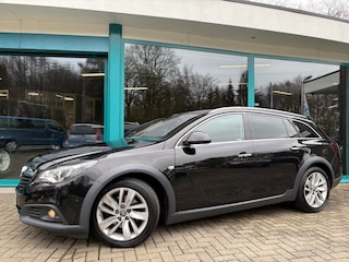 Opel Insignia 1.6 Turbo 170pk SPORT Navi, Xenon, Cruise, 18Inch, PDC