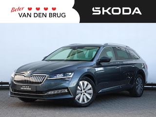 Skoda Superb 1.4 TSI iV Business Edition Plus 218PK DSG | Led | Camera | Trekhaak | Keyless | Navigatie | Side assist