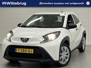 Toyota Aygo 1.0 VVT-i MT AIRCO | APPLE CARPLAY / ANDROID AUTO | STOERE ZUINIGE AUTO!