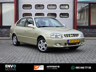 Hyundai Accent 1.5i GLS 47.500KM!/Airco/Distibutie v.v./APK