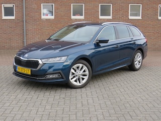 Skoda Octavia Combi 1.0 TSI 111Pk Business Edition Plus * Rijklaarprijs incl. garantie * Pano-dak * Camera * Electr. A-Klep * Led Koplampen * Dig. Cockpit *