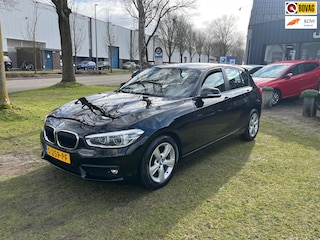 BMW 118i High Executive * luxe auto * lage kilometerstand * zeer goed onderhouden * airco * cruise