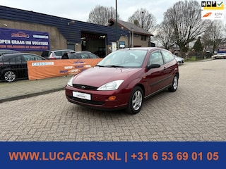 Ford Focus 1.6-16V Trend 2X SLEUTEL + BOEKJES!