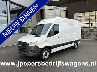 Mercedes-Benz Sprinter 317 CDI L2 H2 Automaat / 360 Camera / MBUX / Navigatie / Cruise control / Airco / 270 Graden achterdeuren