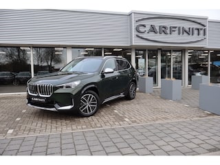 BMW X1 SDrive18i / Navi / Widescreen / Cruise / Climate / Camera / Sfeerverlichting / Voll Leder / 18".