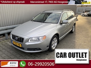 Volvo V70 2.0F Leer/Stof, Stoelvw, 189Dkm. Clima, Carkit, CC, PDC, LM, Trekh,  nw. APK – Inruil Mogelijk –